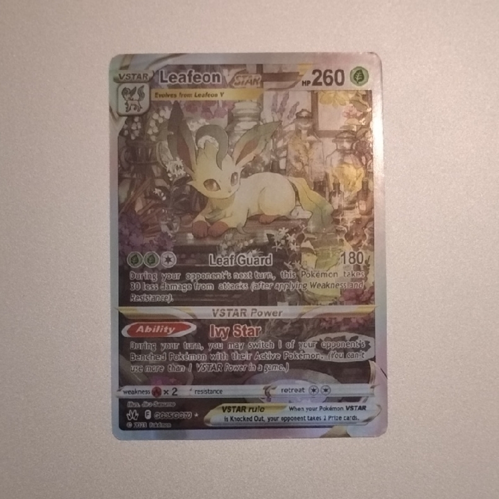 Leafeon VSTAR Pokémon Card